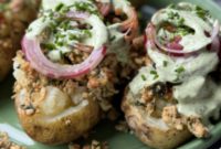 Η Καλύτερη Whole30 Γεμιστή Ψητή Πατάτα