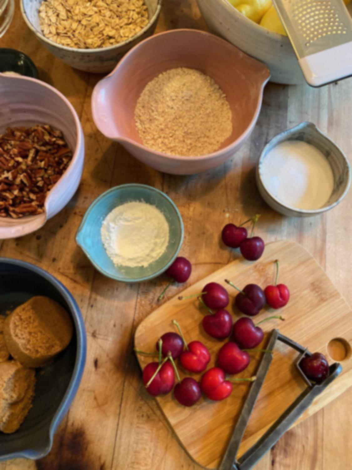 Φρέσκα κεράσια Καλιφόρνιας έτοιμα για cobbler