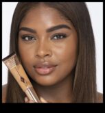 Από το ματ στο σατέν Ένας οδηγός για να βρείτε την τέλεια υφή για το φυσικό φινίρισμα του μακιγιάζ σας