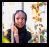 Αρμονία highlighter και ρουζ για να πετύχετε μια εμφάνιση που είναι φυσικό και γυαλιστερό