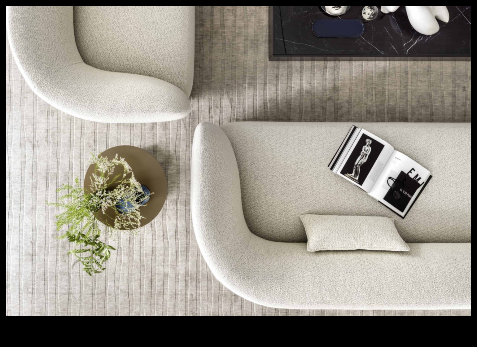 Καθίσματα Blossom: Ανεβάστε τον χώρο σας με κομψά έπιπλα