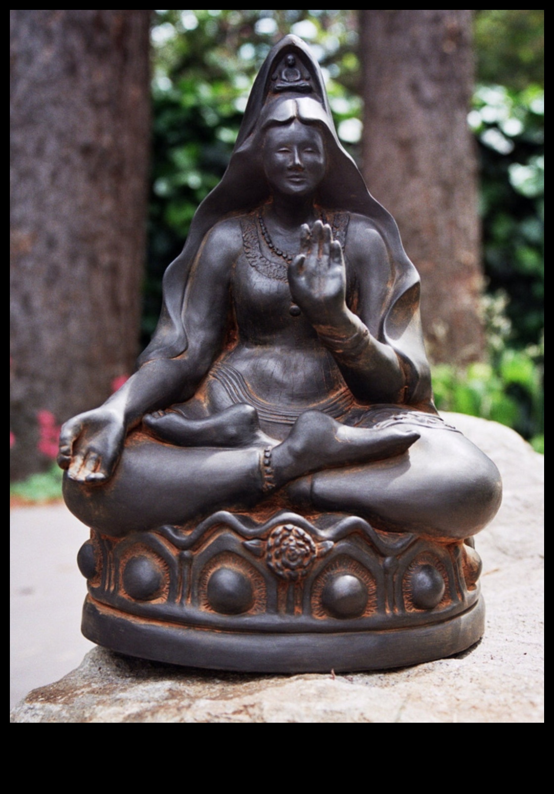 Sculpted Serenity: Find Peace in Artistic Sculpted Chokers