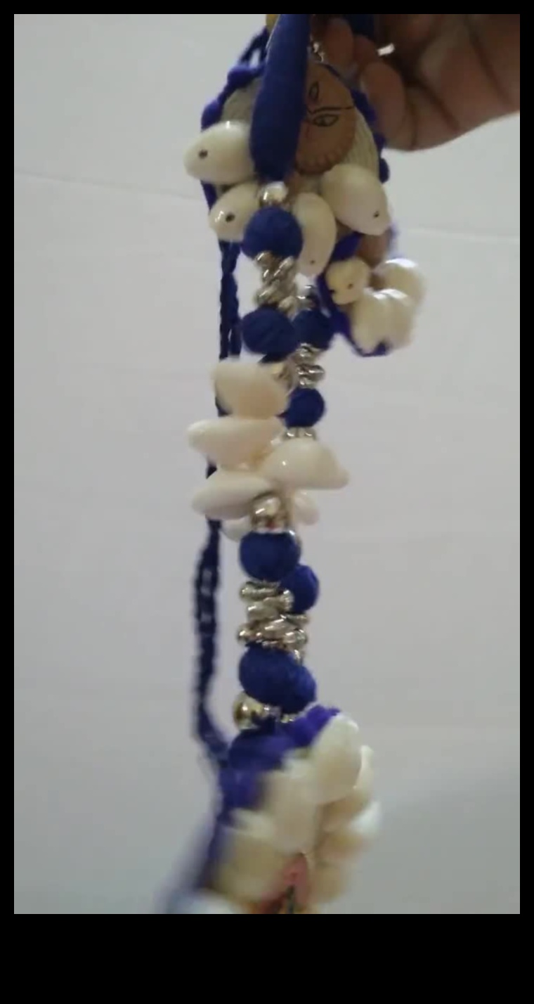 Artisan Elegance Ανακαλύψτε την ομορφιά των χειροποίητων κοσμημάτων 5 Artisan Elegance: Αγκαλιάστε τη μοναδική ομορφιά σε χειροποίητα κοσμήματα