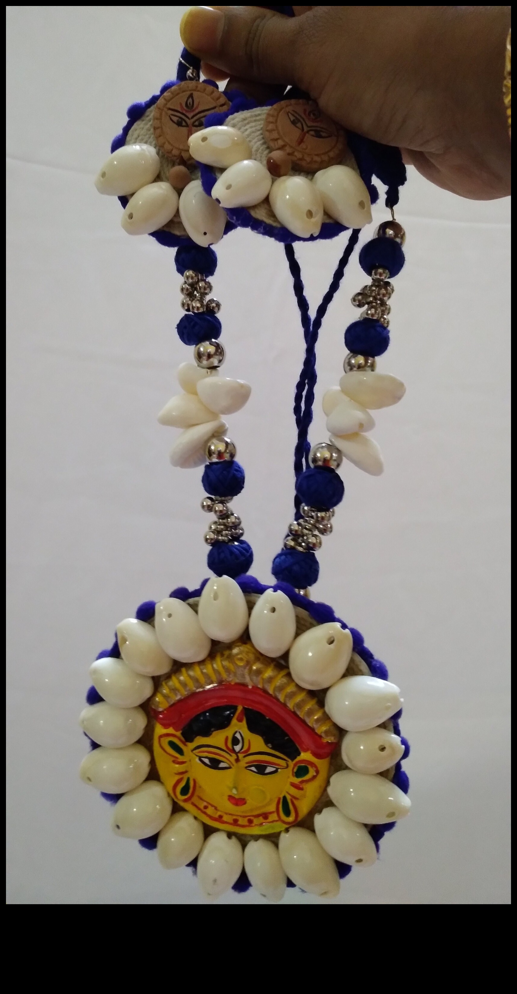 Artisan Elegance Ανακαλύψτε την ομορφιά των χειροποίητων κοσμημάτων 2 Artisan Elegance: Αγκαλιάστε τη μοναδική ομορφιά σε χειροποίητα κοσμήματα