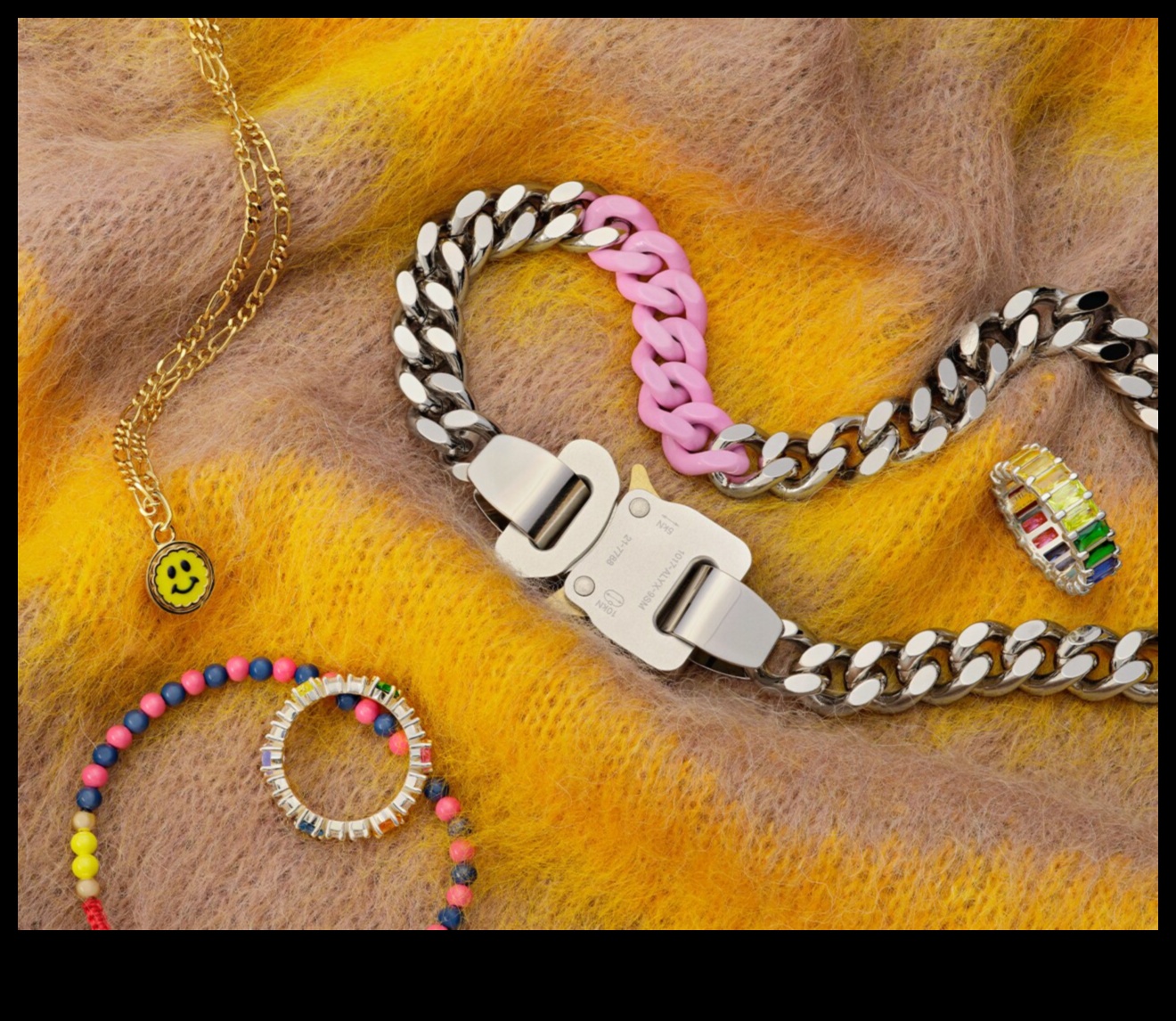 Τα κοσμήματα αναγράφουν το διαβατήριό σας στις τελευταίες τάσεις και στυλ 5 Jewelry Journals: Your Passport to the Latest Trends