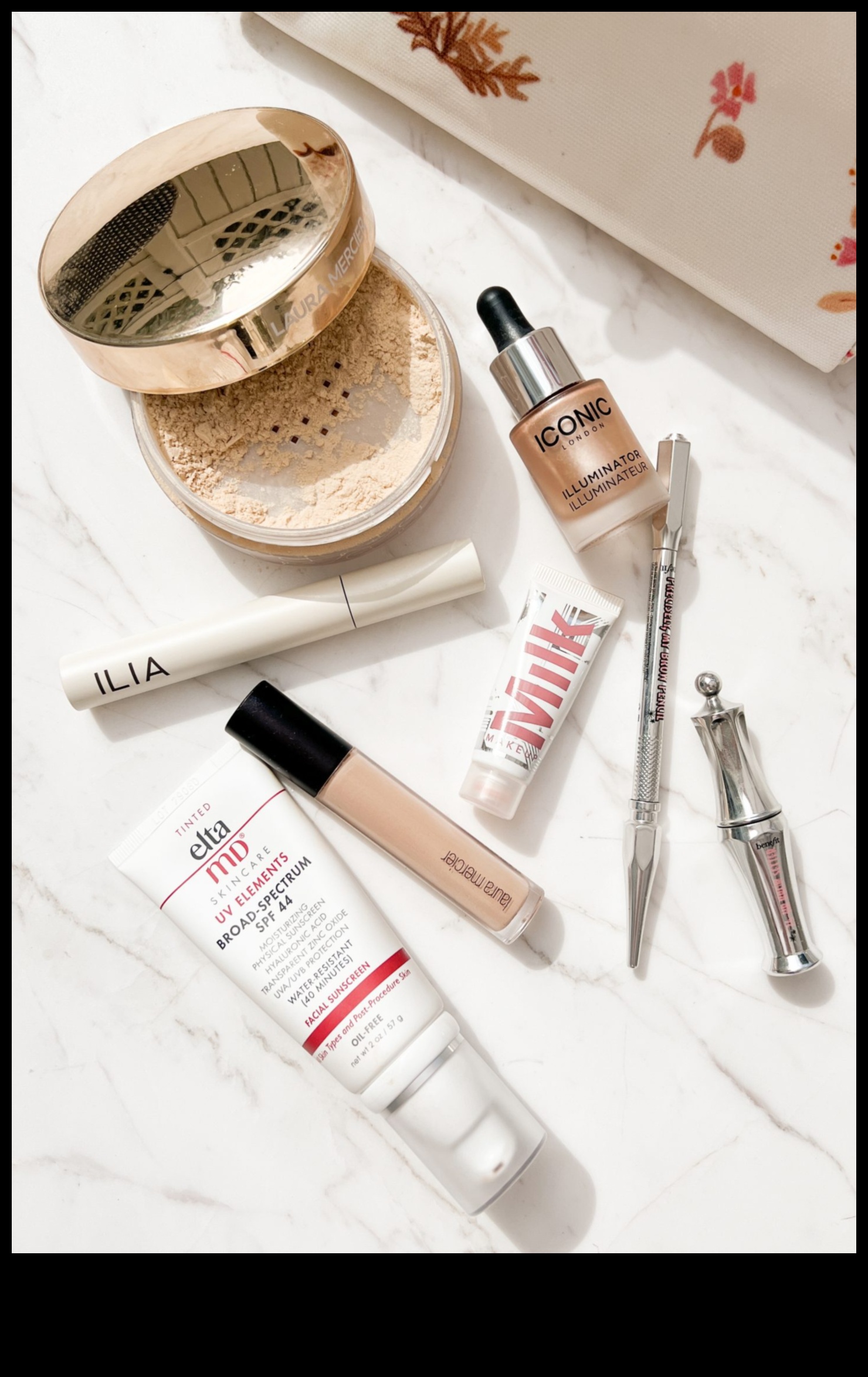 Πρωινή λάμψη: Επίτευξη φυσικής λάμψης με μια ρουτίνα γρήγορου μακιγιάζ