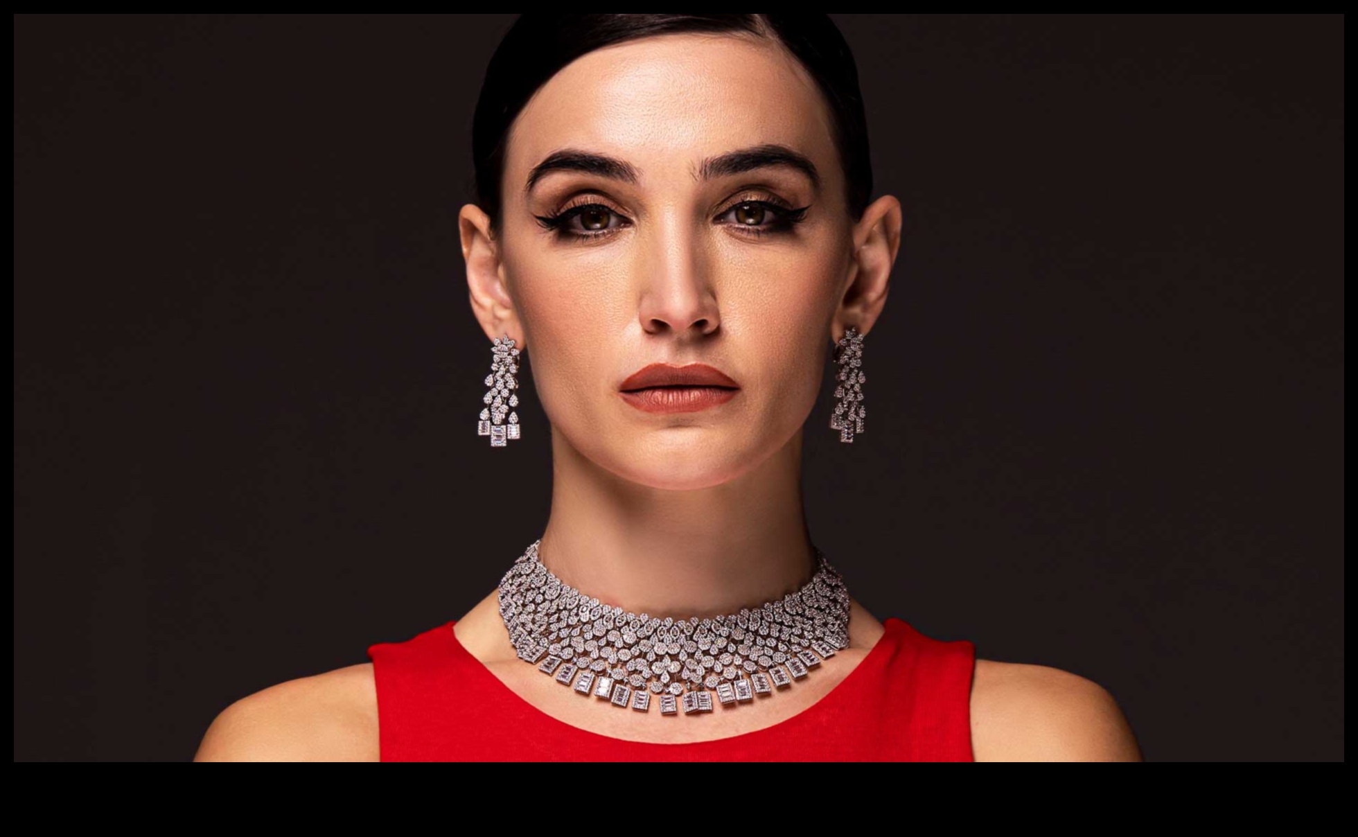 Golden Glamour: Illuminate Your Style in Luxury