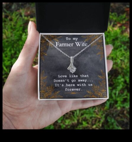 Eternal Splendor Ανακαλύψτε τη διαχρονική ομορφιά των κολιέ μας