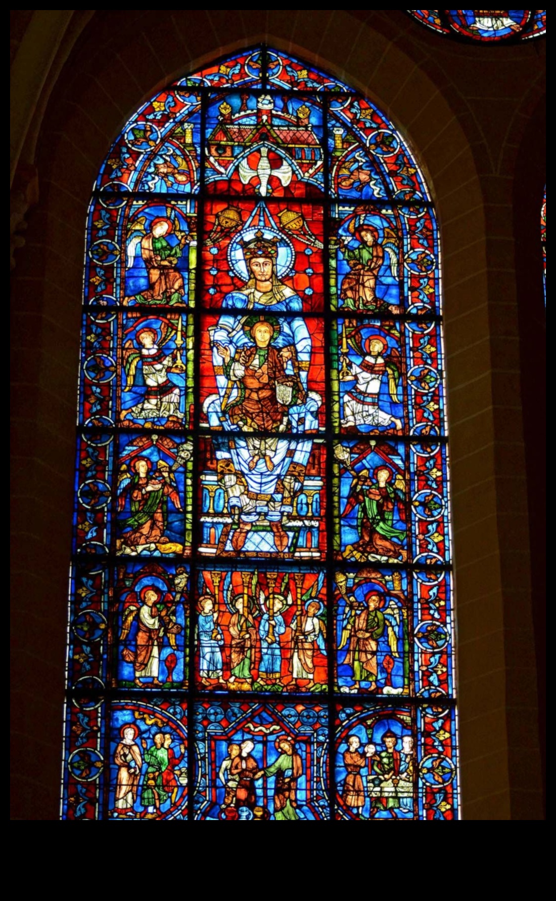 Εκκλησιαστική κομψότητα: Η τέχνη της θρησκευτικής διακόσμησης στις μεσαιωνικές εκκλησίες