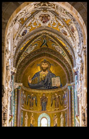 Εκκλησιαστική κομψότητα Η τέχνη της θρησκευτικής διακόσμησης στις μεσαιωνικές εκκλησίες