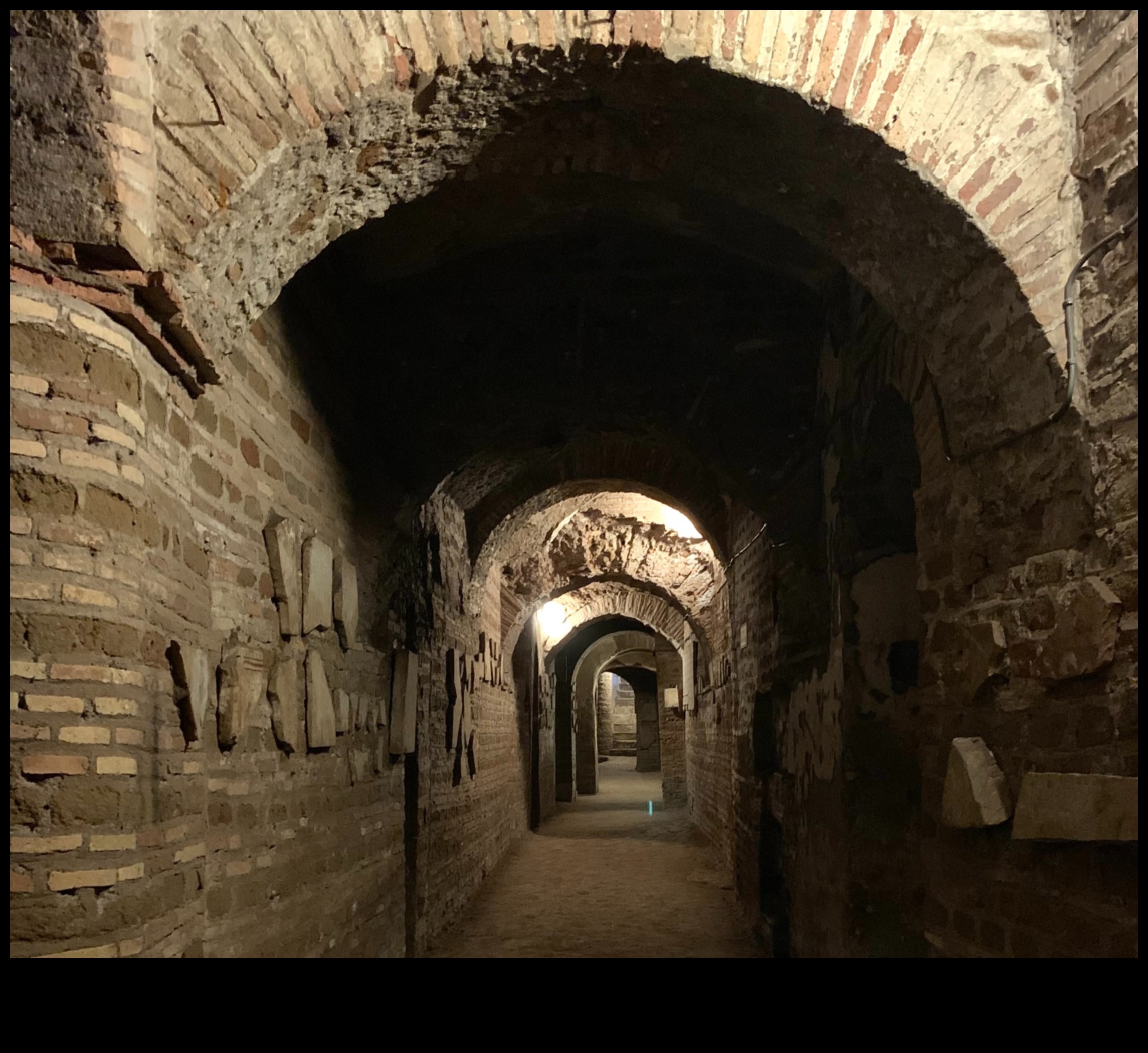 Caelian Courtyards: Capturing Life in Roman Residential Areas